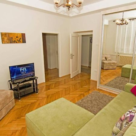 See U In Belgrade Extérieur photo